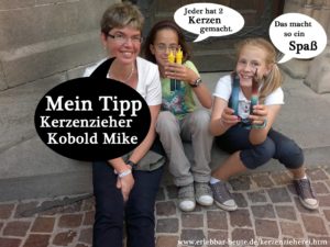 Familie mit Kindern und vielen selbst gemachten Kerzen